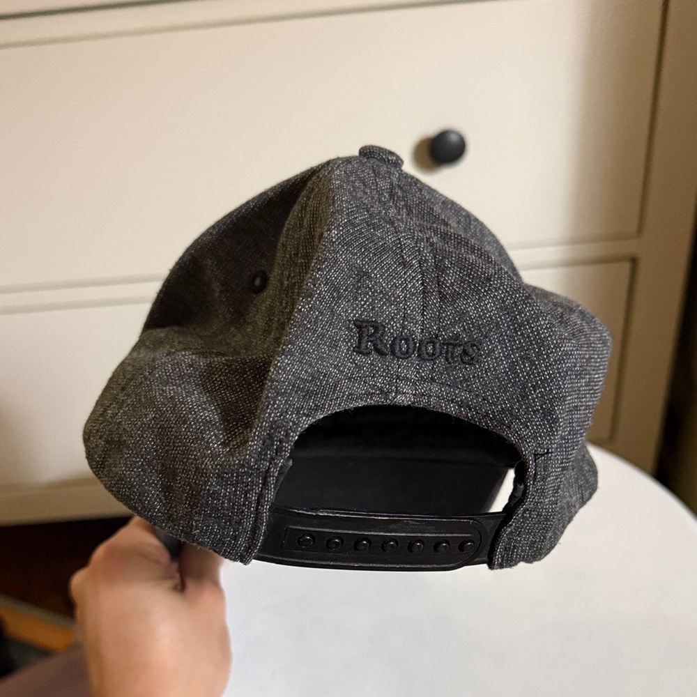 Roots Heather Charcoal ballcap Hat